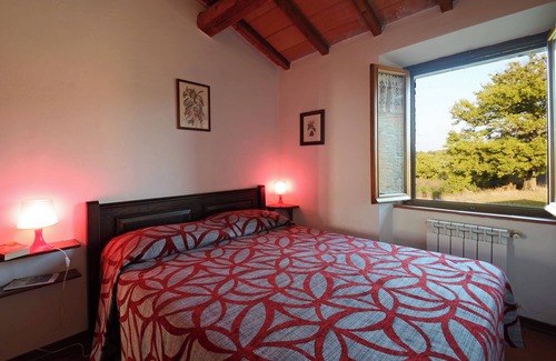 Po' Bandino Cabina | Todo a su alrededor en un abrazo de Umbría y Toscana. Piscina climatizada...