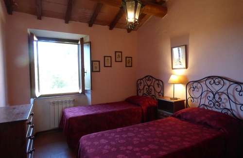 Po' Bandino Cabina | Todo a su alrededor en un abrazo de Umbría y Toscana. Piscina climatizada...