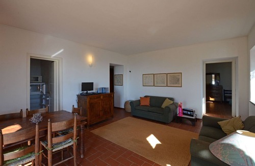 Po' Bandino Cabina | En una montaña sobre el Valle de Umbría y Toscana, Piscina Jacuzzi, Ping Pong...
