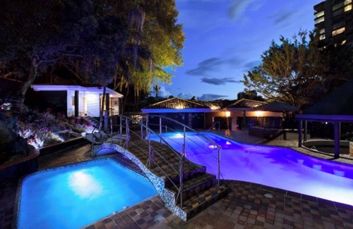 El Poblado Villa | POBLADO 12 BEDROOM MANSION POOL JACUZZI BUTLER AC