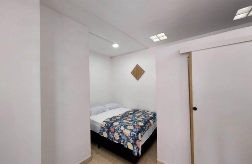 El Poblado Apartamento | Poblado Manila 150MB - Autocheckin