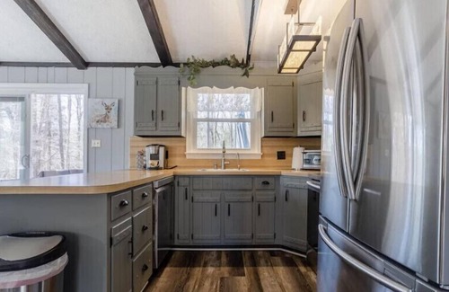 Gouldsboro Cabina | Pocono Cabin Big Bass Lake Resort Ski, Indoor Pool