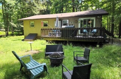 Gouldsboro Cabina | Pocono Cabin Big Bass Lake Resort Ski, Indoor Pool