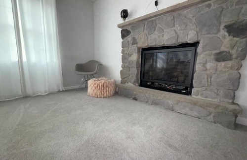 Pocono Summit Casa | Pocono Escape - Modern & Cozy