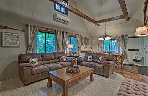 Pocono Lake Casa | Pocono Lake House Near Skiing and Kalahari Resort!