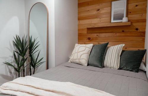 Greentown Casa | Pocono Mountain Retreat with Hot Tun and Sauna
