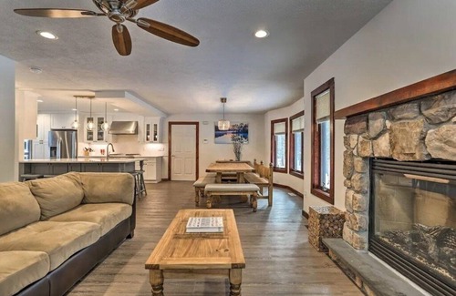 Pocono Pines Casa | Pocono Mountains Lake Naomi - Pocono Pines, PA renovated luxury design house