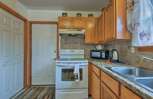 Mount Pocahontas Casa | Pocono Tara - 3BR Home - Near Skiing & Lakes!