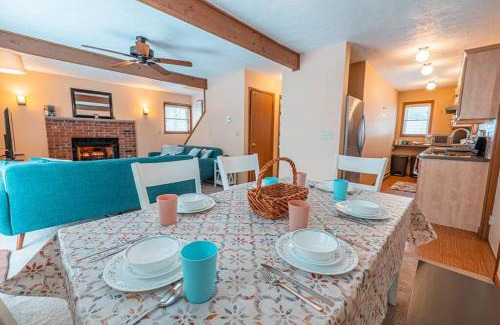 Long Pond Chalet De Esquí | PoconoChalet-Hot Tub-Grill-Firepit-Games