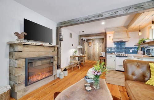 Greentown Cabina | Poconos Cabin Year Round Bliss