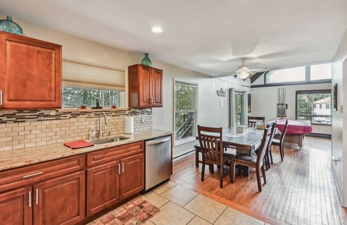 Tobyhanna Casa | Poconos Chalet newly renovated, great location by RedAwning