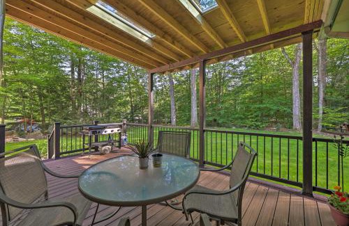 Tobyhanna Casa | Poconos Cottage with Sauna about 10 Mi to Camelback!