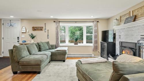 Thornhurst Casa | Poconos Getaway w Firepit Lake Access Near Jack Frost Big Boulder Ski