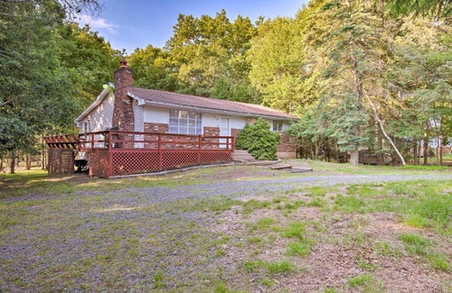 Albrightsville Casa | Poconos Home with Hot Tub, Game Room and Lake Access!