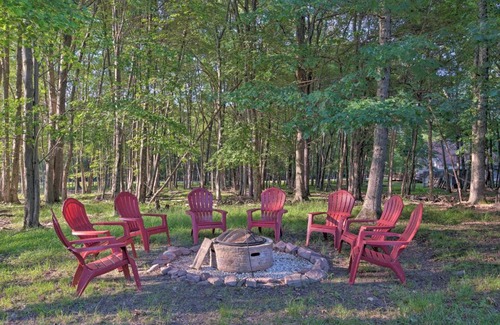 Albrightsville Casa | Poconos Home with Hot Tub, Game Room and Lake Access!