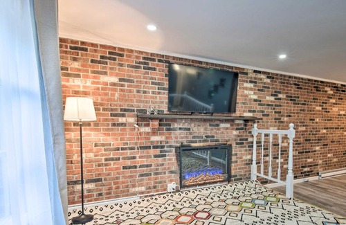 Albrightsville Casa | Poconos Home with Hot Tub, Game Room and Lake Access!