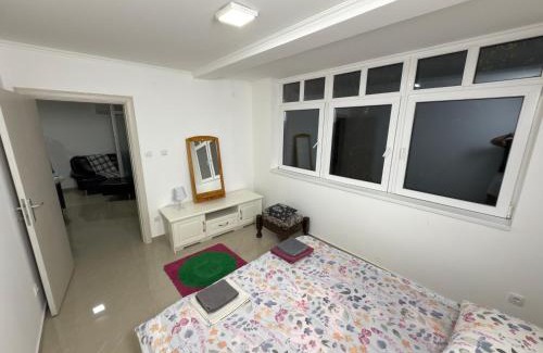 Vrsac Apartamento | Pod kestenom