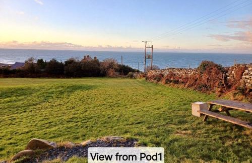 Llwyngwril Casa | POD1 Family Glamping with seaview & Wi-Fi
