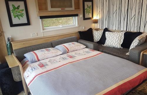 Llwyngwril Casa | POD1 Family Glamping with seaview & Wi-Fi