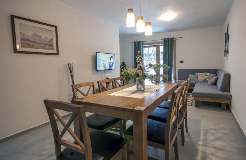 Zavazna Poruba Apartamento | Podhradkom