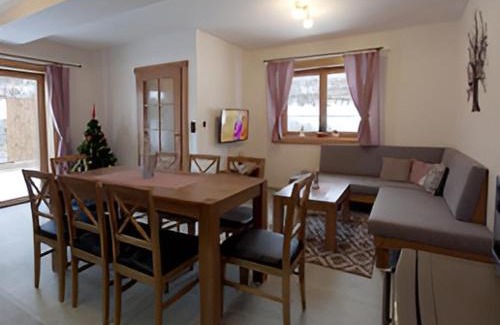 Zavazna Poruba Apartamento | Podhradkom