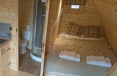 Laugharne Complejo | Pods @ Broadway