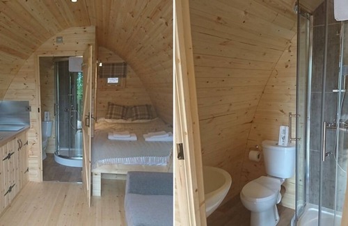 Laugharne Cabina | Cabaña-Premium-Baño con ducha-with Hot tub