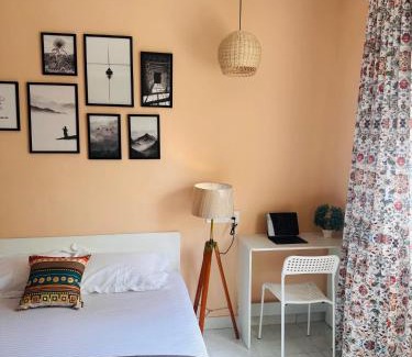 Koregaon Park Apartamento | Poetry: Pvt Studio in Koregaon Park . AC WiFi SmartTv