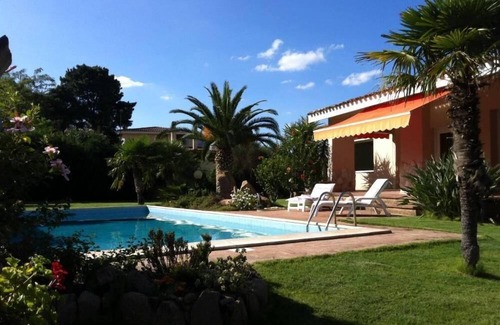 Poggio dei Pini Villa | Poggio Dei Pini: Casa / villa / chalet - Capoterra