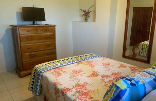 Greenwood Apartamento | POINCIANA APARTMENT ONE 257 POINCIANA DRIVE GREEN WOOD MONTEGO BAY JAMAICA