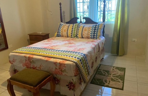 Greenwood Apartamento | POINCIANA APARTMENT ONE 257 POINCIANA DRIVE GREEN WOOD MONTEGO BAY JAMAICA