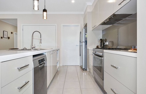 Point Cook Casa | Point Cook Serenity Stay 4 Bedrooms