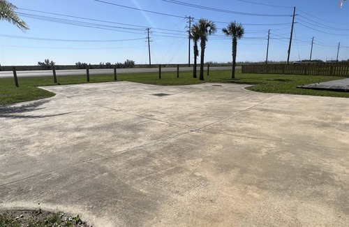 Golden Meadow Casa | Point Fourchon C - Boat Access - Island Realty