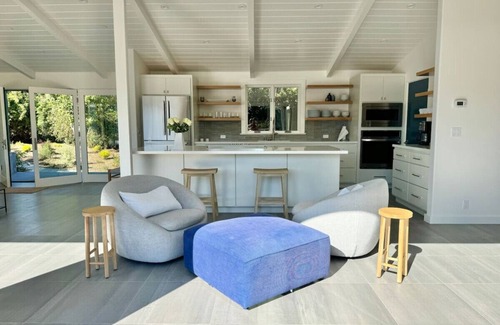 Point Reyes Station Casa | Point of Views - An Absolute Gem!