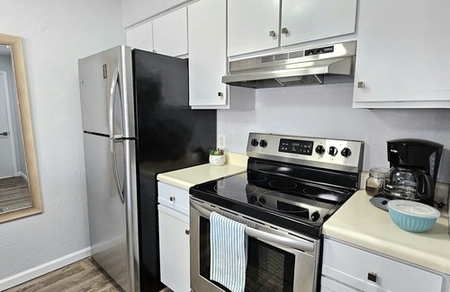 Table Rock Condominio | Cama King * Estación de café y té * Netflix * Hulu * Piscina *