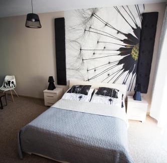 Łeczna Casa | Pokoje gościnne 30stka