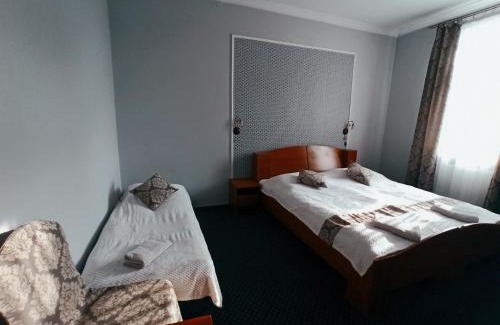 Tarnowskie Gory Casa | Pokoje Gościnne Kropka