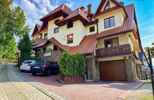 Zakopane Casa | Pokoje u Zbyszka w Willi Michałówka