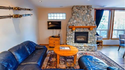 East Kootenay Apartamento | Polar Peak Chalet by Fernie Lodging Company