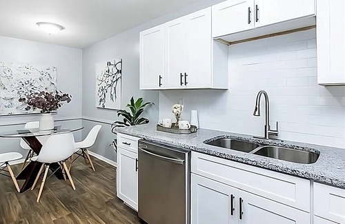 East Point Apartamento | Polaris At East Point apartments