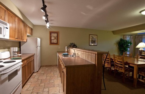 East Kootenay Hotel | Polaris Lodge