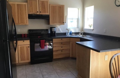 Polaris Casa | Polaris Paradise Elkhorn, Entire Townhouse in scenic Polaris, MT