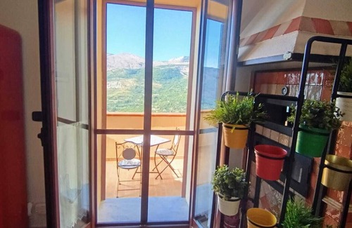 Polizzi Generosa Casa | Polizzihouse - Holiday House with Panoramic Terrace, in the Heart of the Madonie Mountains.