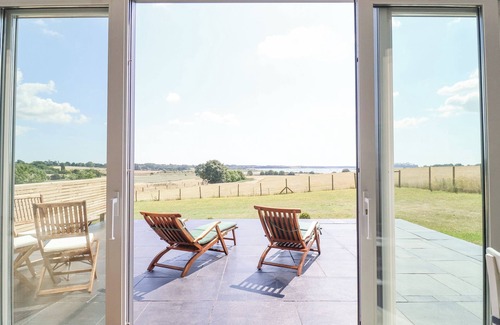 Martlesham Heath Cabaña | POLLY'S ANNEXE, family friendly, with hot tub in Levington