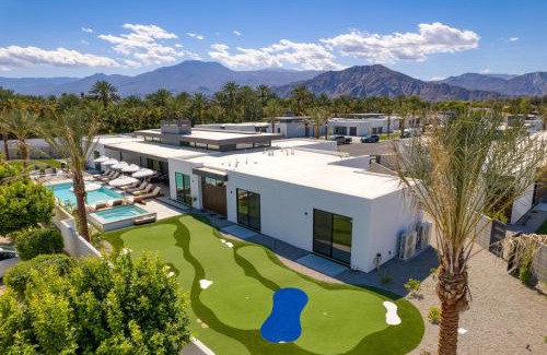 La Quinta Casa | Polo Villas Bella 2 Homes Putting Green Bocce Ball Sleeps 32