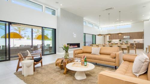 La Quinta Casa | Polo Villas Bella 2 Homes Putting Green Bocce Ball Sleeps 32