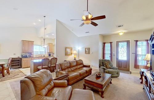 Cedar Park Casa | Pomegranate Leisure