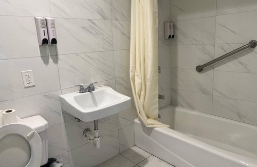 Pomona Hotel | Pomona Inn