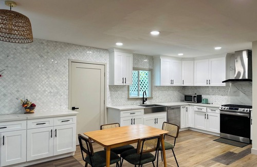Westmont Casa | Pomona Spacious Fun Cozy Home