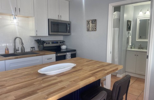 Saint James City Cabina | Pompano @ 2 Fish Inn
